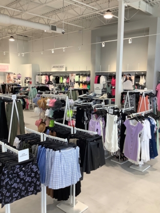 Ardene - Clothing Stores