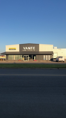 Vanee Farm Centre Inc. - Fournitures agricoles