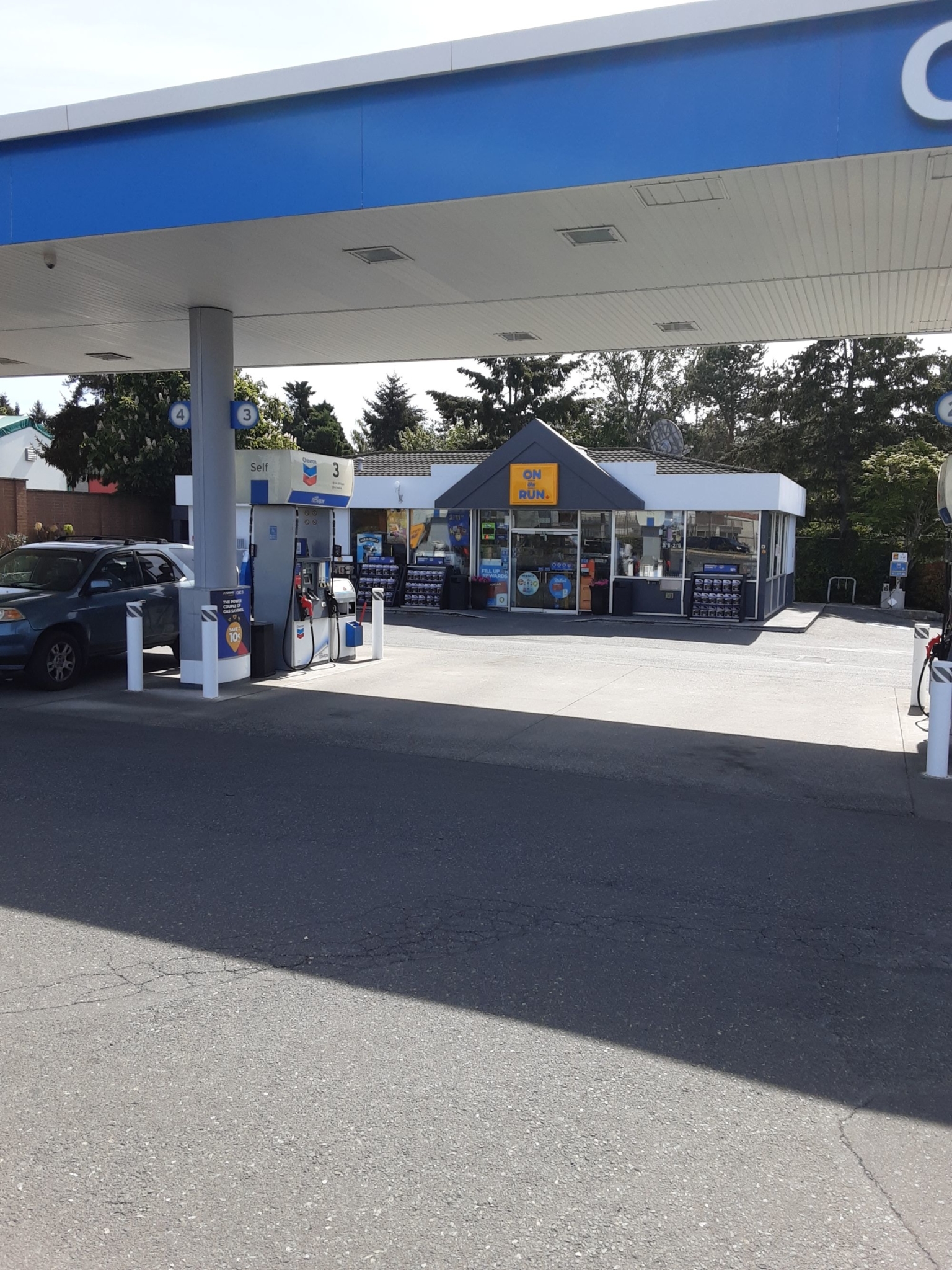 Chevron - Gas Station - Stations-services