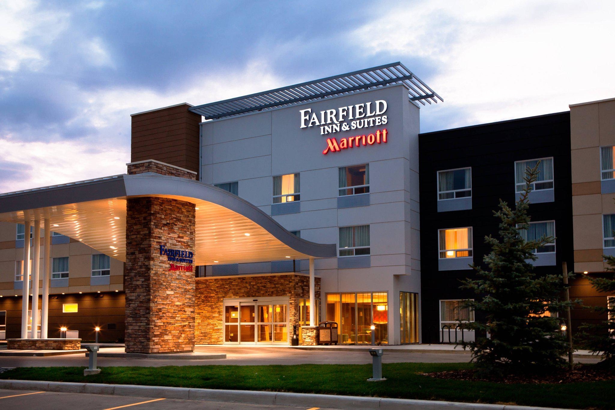 Fairfield Inn & Suites by Marriott Lethbridge - Hôtels