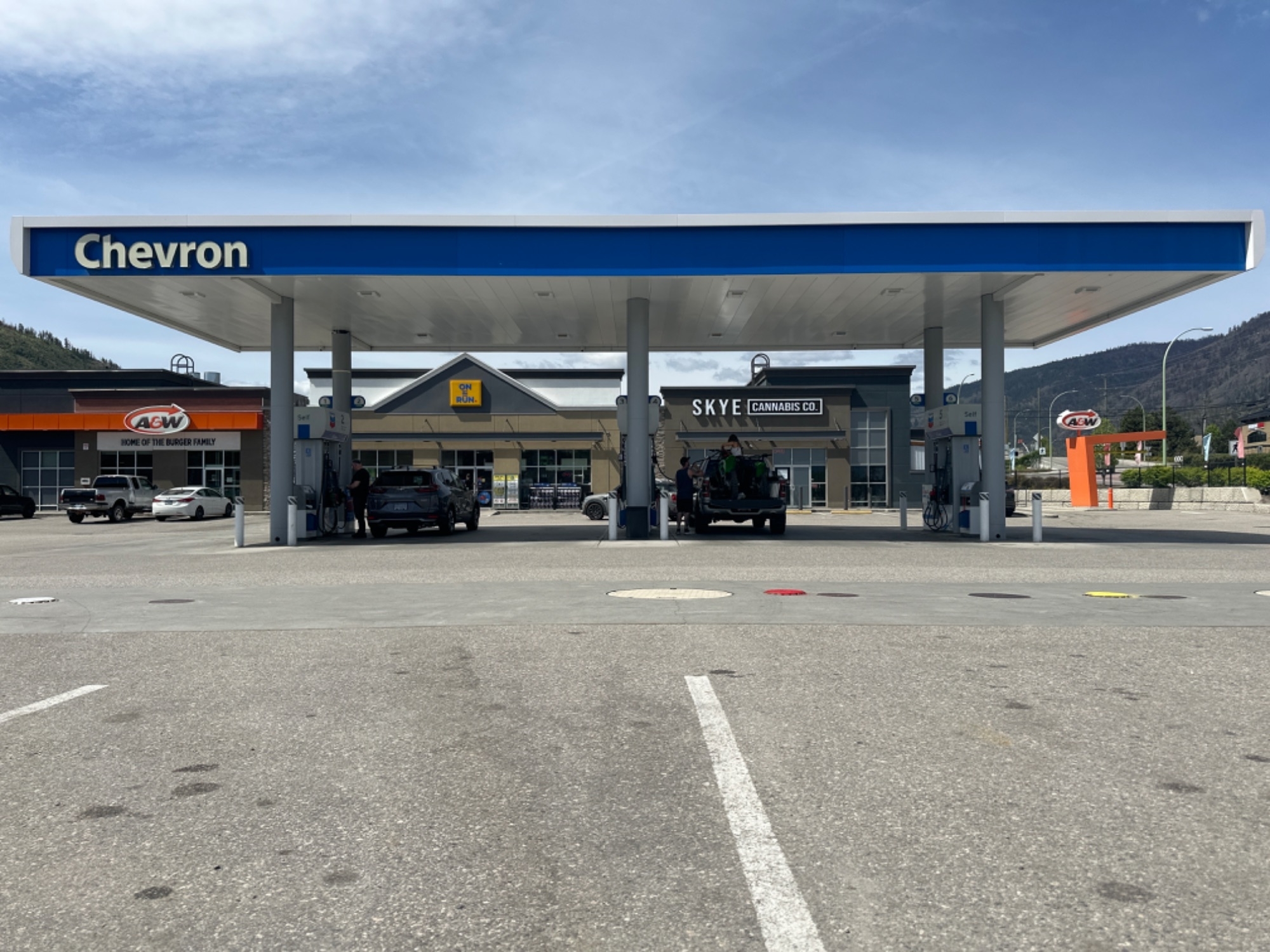 chevron - gas station - Stations-services
