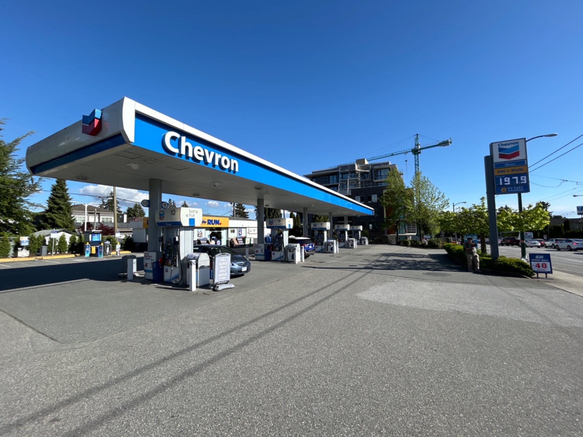 chevron - gas station - Stations-services