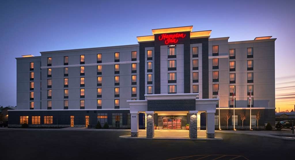 Hampton Inn by Hilton Timmins - Hotels