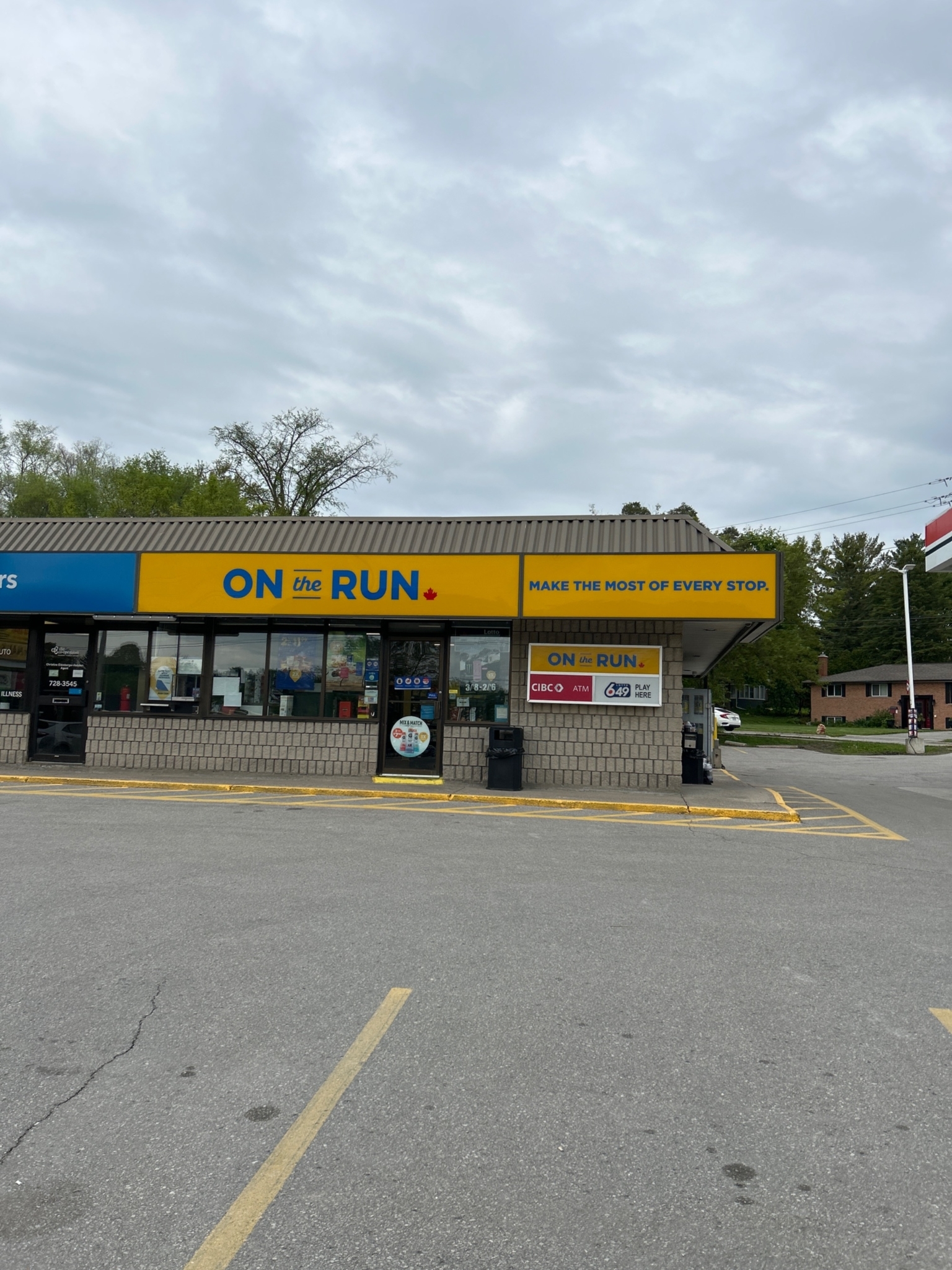 on the run - convenience store - Dépanneurs