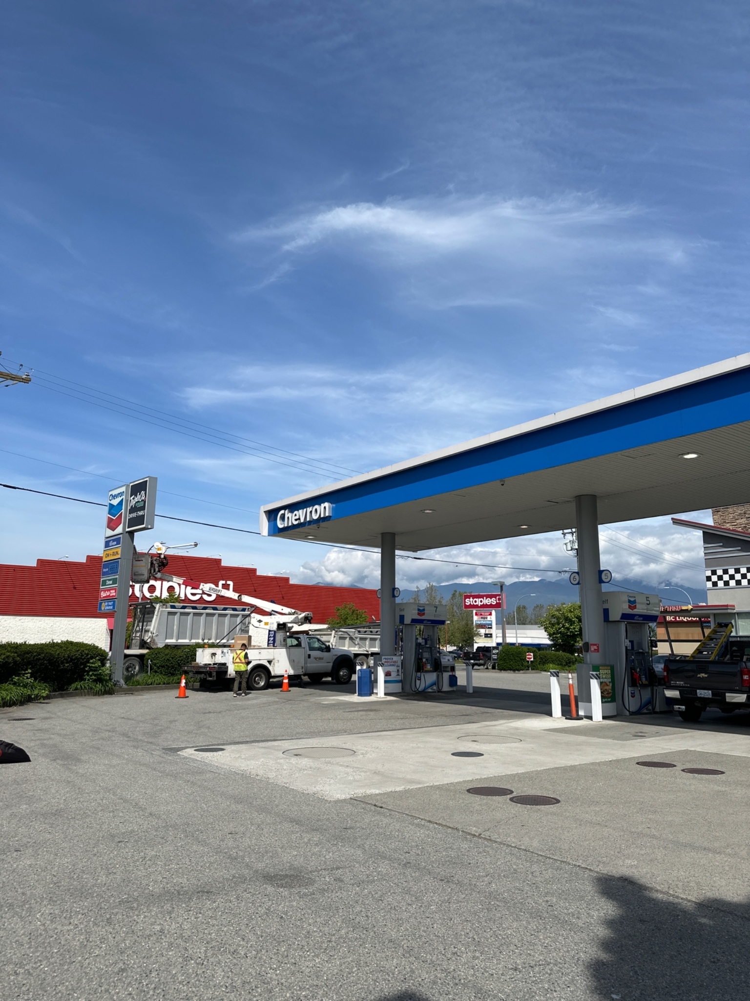 chevron - gas station - Stations-services