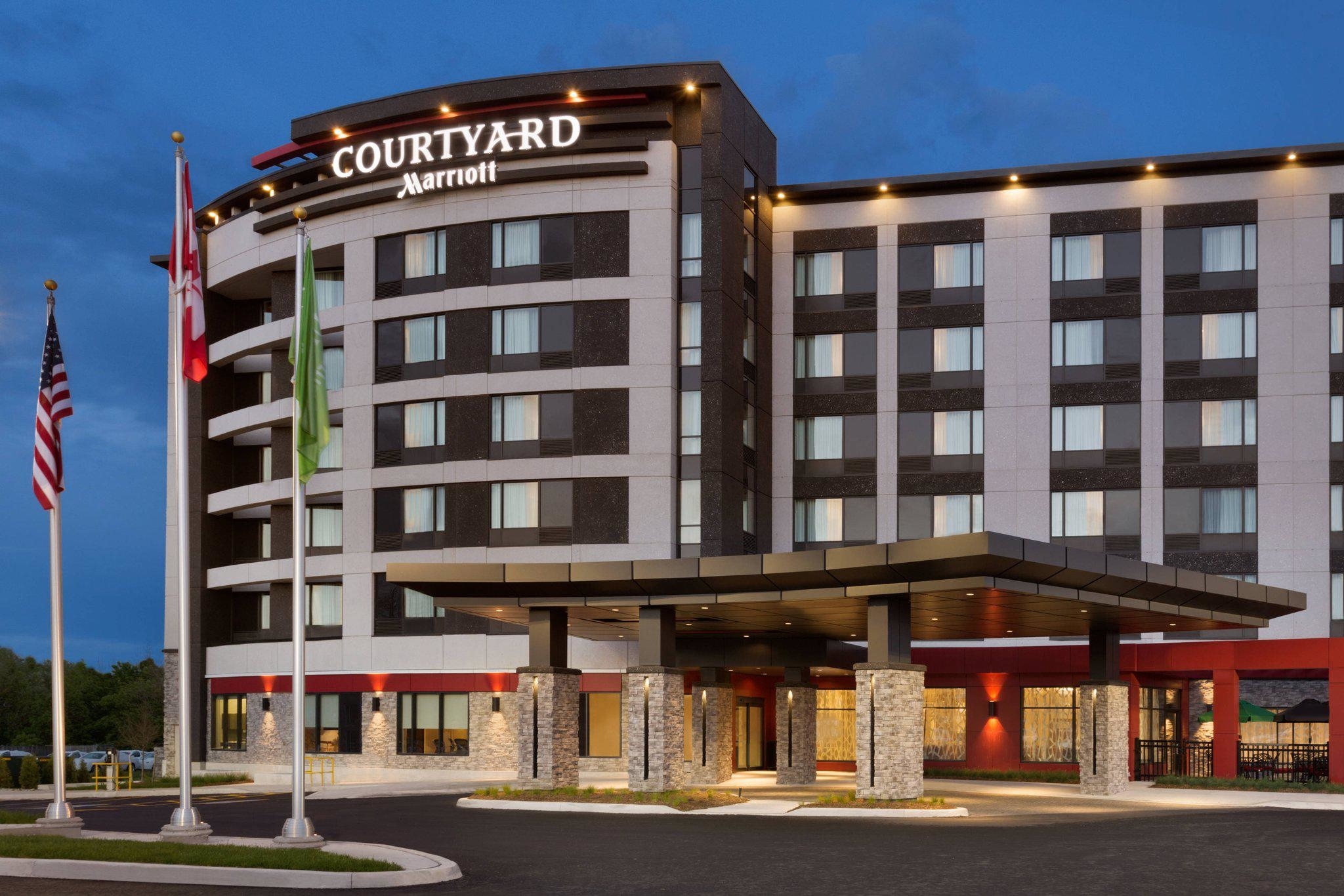 Courtyard by Marriott Toronto Mississauga/West - Hotels