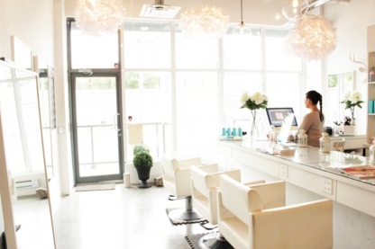 Doll Bar Inc - Hairdressers & Beauty Salons