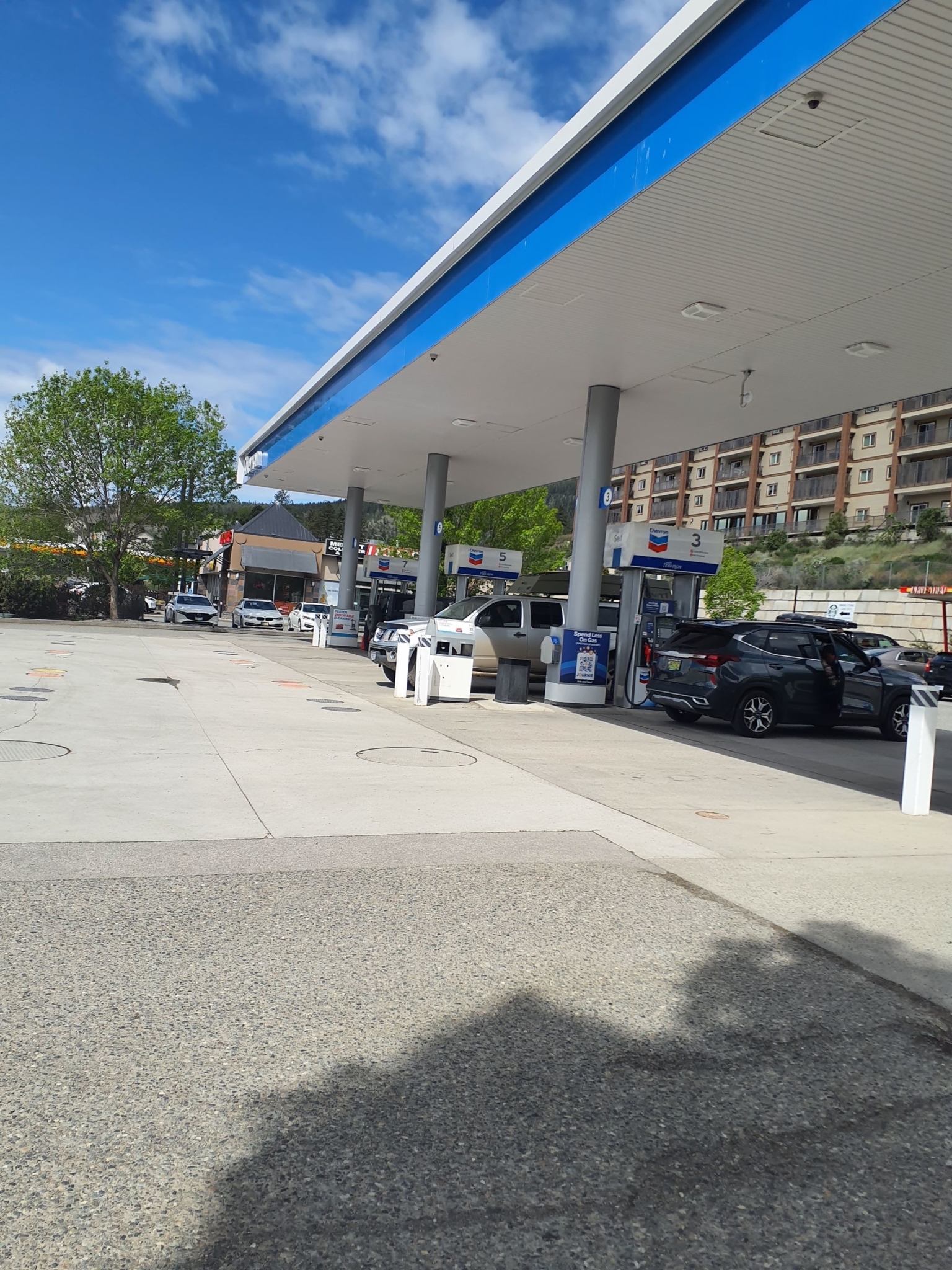 chevron - gas station - Stations-services