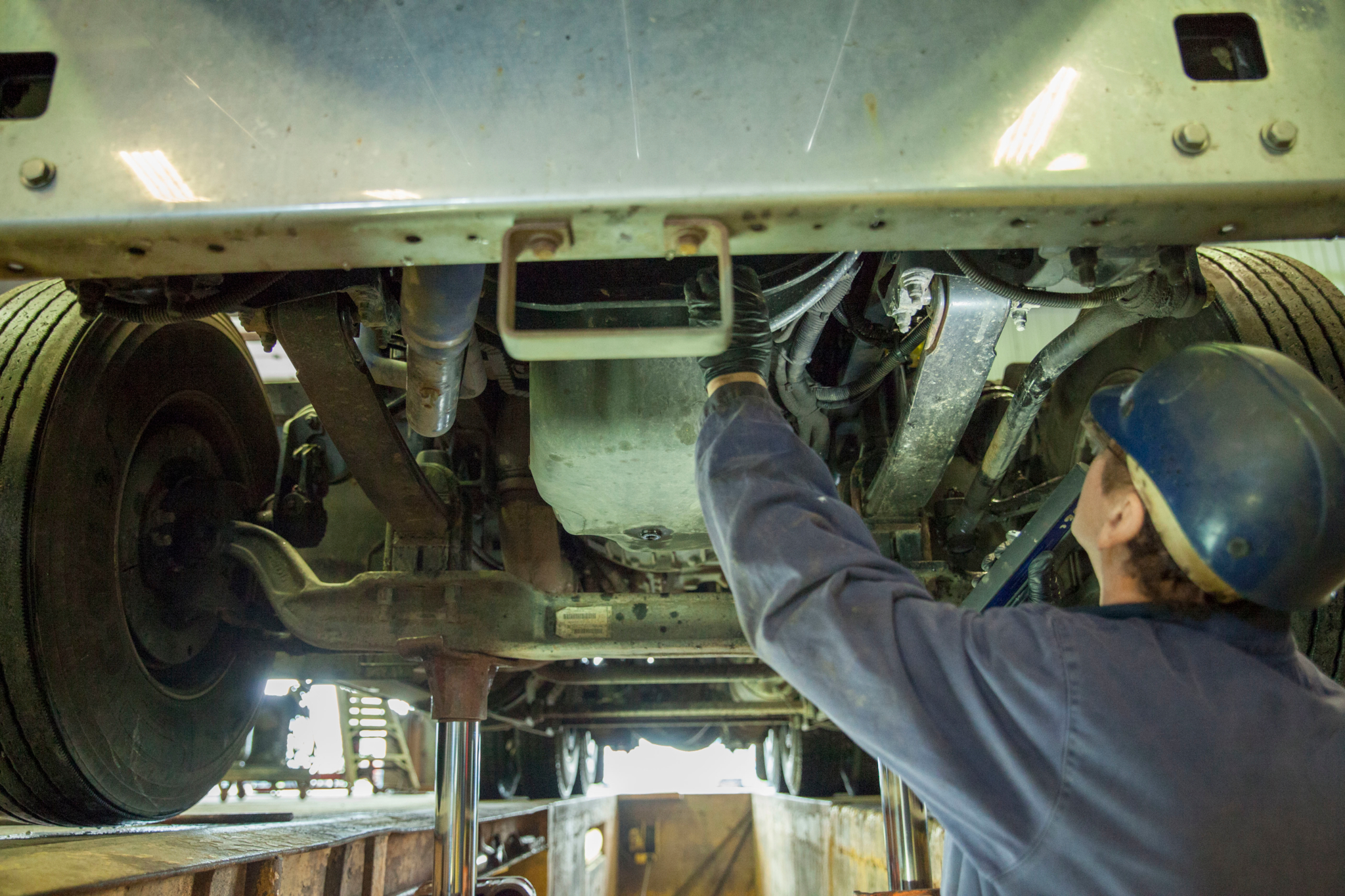 Ressorts d'Autos et Camions Rock Inc. - Garages de réparation d'auto