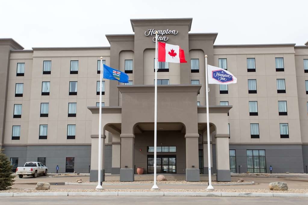 Hampton Inn by Hilton Lloydminster - Hotels