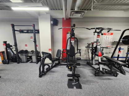 Flaman Fitness West Edmonton - Appareils d'exercice et de musculation