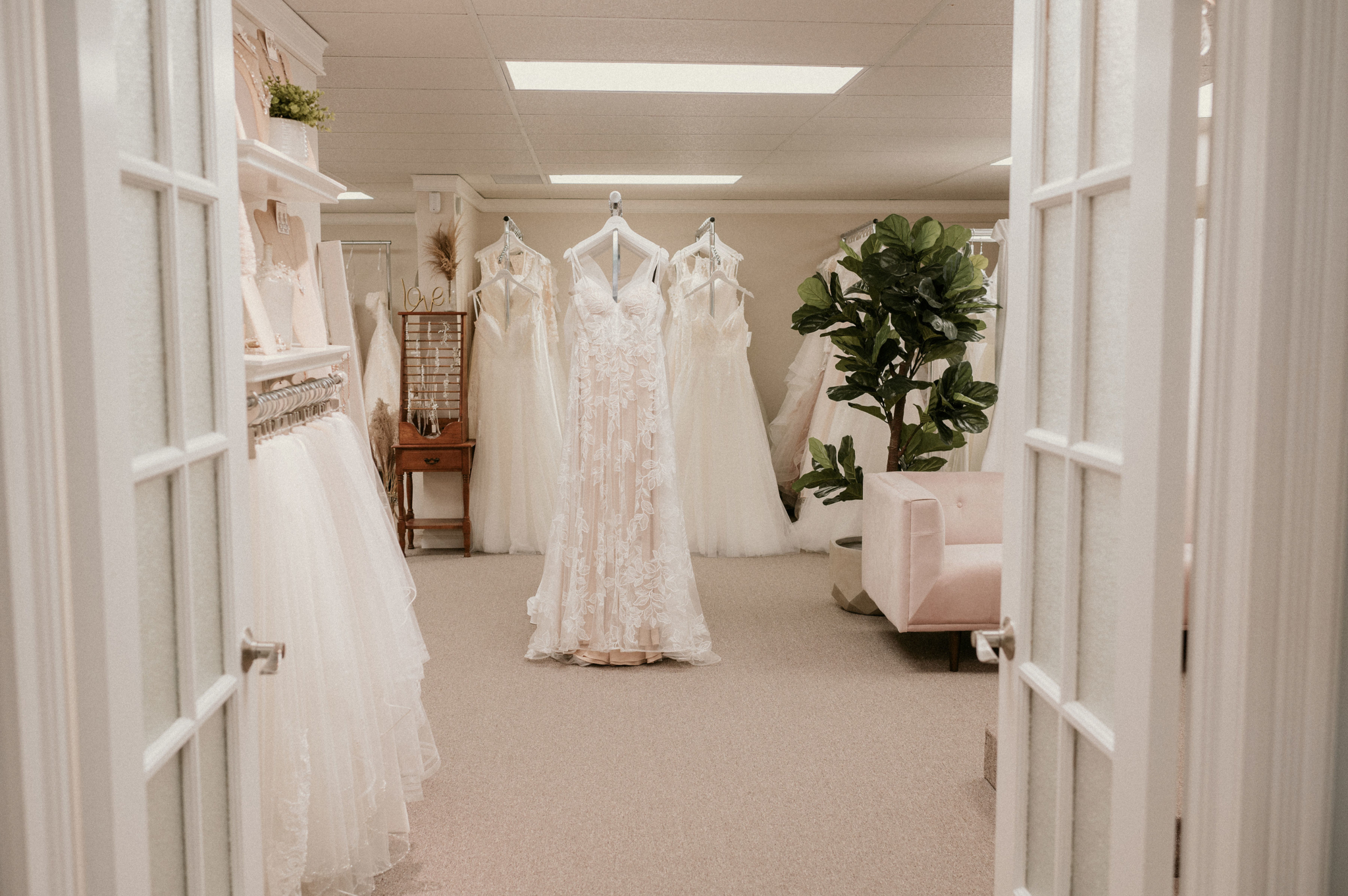 Lindgren's Boutique & Bridal Salon - Bridal Shops