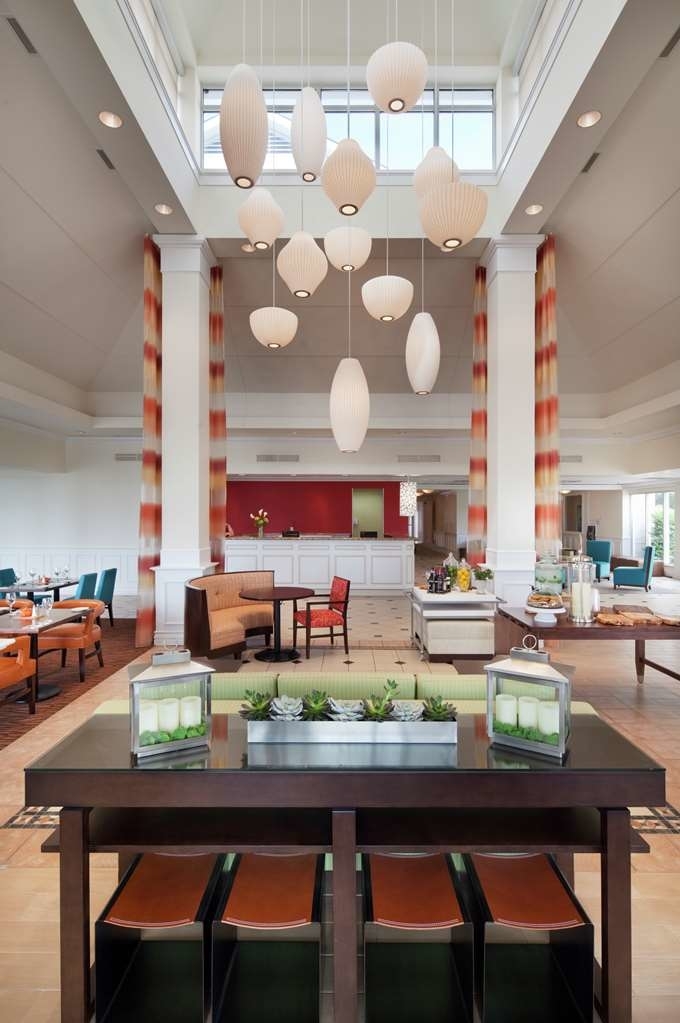 Hilton Garden Inn Montreal Airport - Hôtels