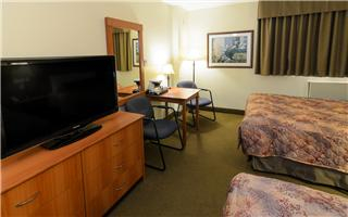 Coastal Inn Champlain - Hotels
