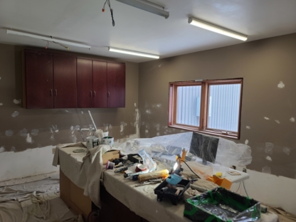 Tim's Painting - Peintres