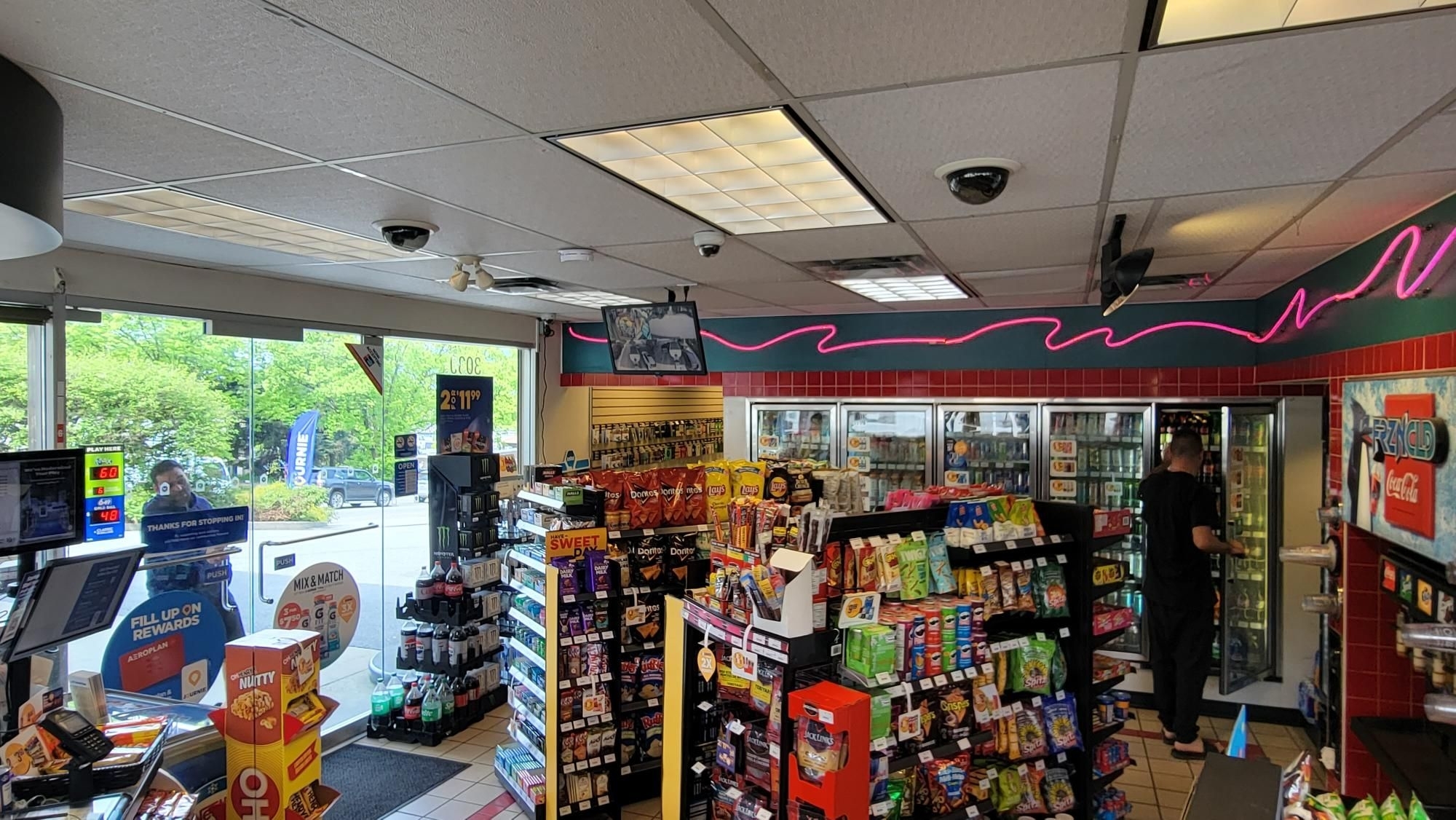 town pantry - convenience store - Dépanneurs