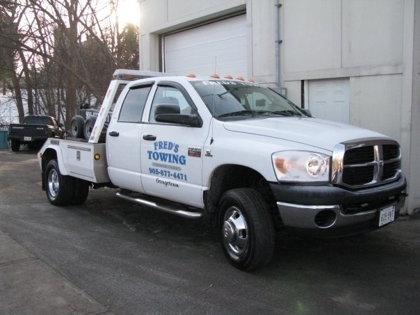 Fred's Towing - Vehicle Towing