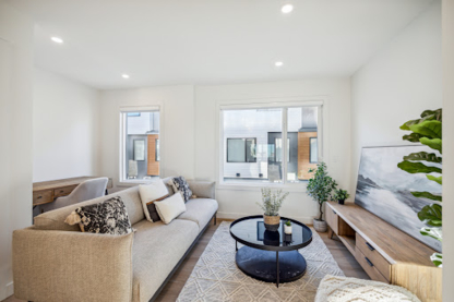 Dawson Landing Pointe - Apartments