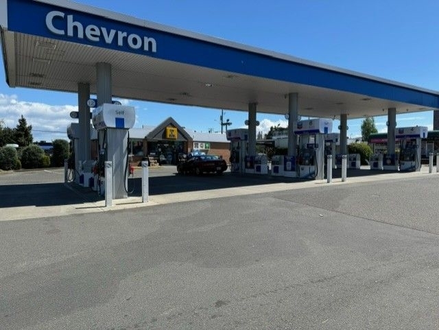 Chevron - Gas Station - Stations-services