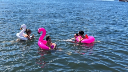 SeaSky Cruises Pontoon & Yacht Rental | Vancouver Private Boat Rental - Boat Rental