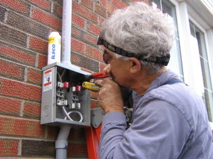 Canadian Electrical Service - Electricians & Electrical Contractors