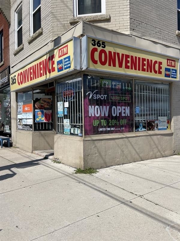 CoinFlip Bitcoin ATM - 365 Convenience Store (Hamilton) - Banks