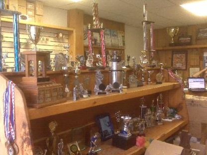 Distinctive Trophies & Awards - Trophies & Cups
