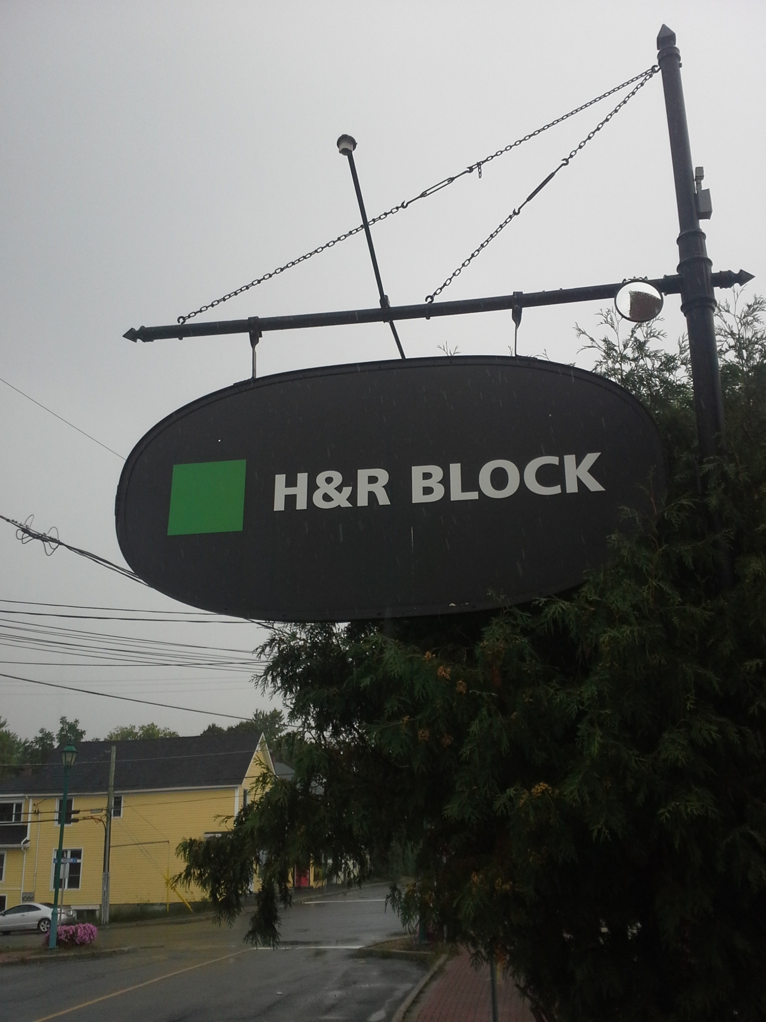 h and r block near me open today