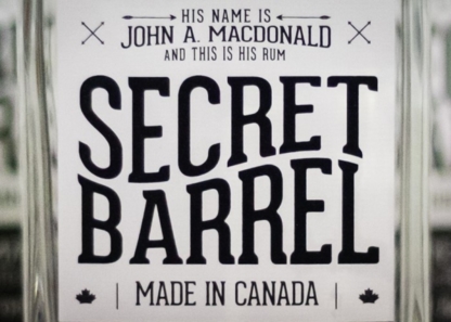 Secret Barrel Distillery - Barils et tonneaux