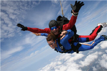 Skydive Burnaby - Matériel et cours de saut en parachute