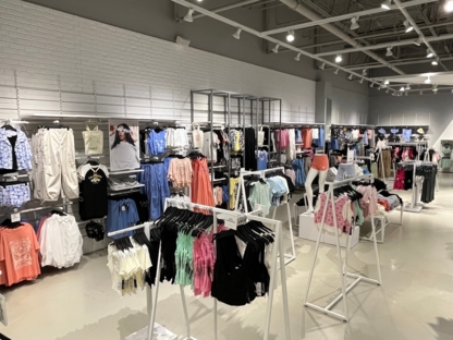 Ardene - Clothing Stores
