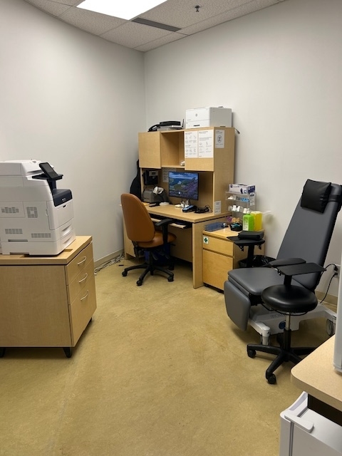 Biron Express - Laboratoire médical - Analytical & Testing Laboratories