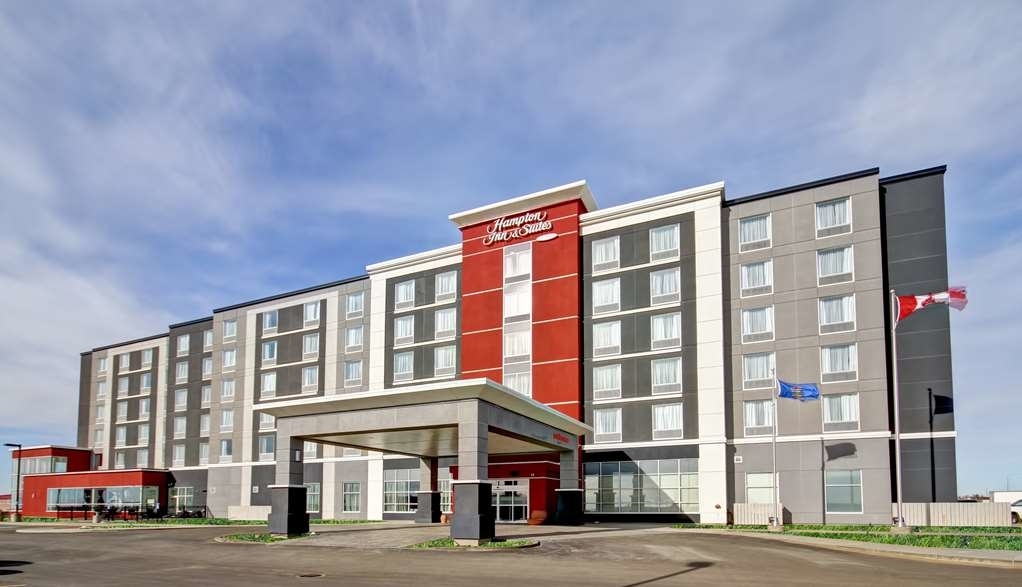 Hampton Inn & Suites by Hilton Medicine Hat - Hôtels