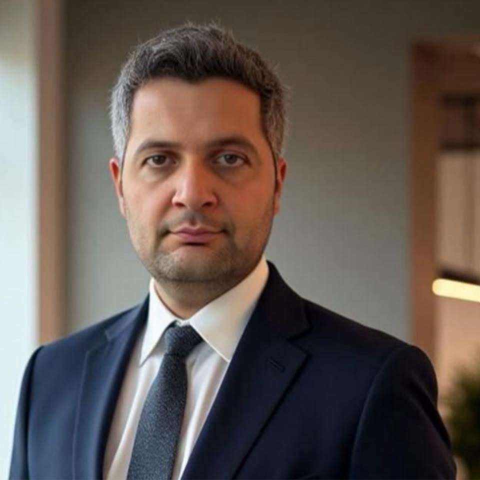 Nazar Tarpinian - Courtier Hypothécaire - Mortgage Brokers