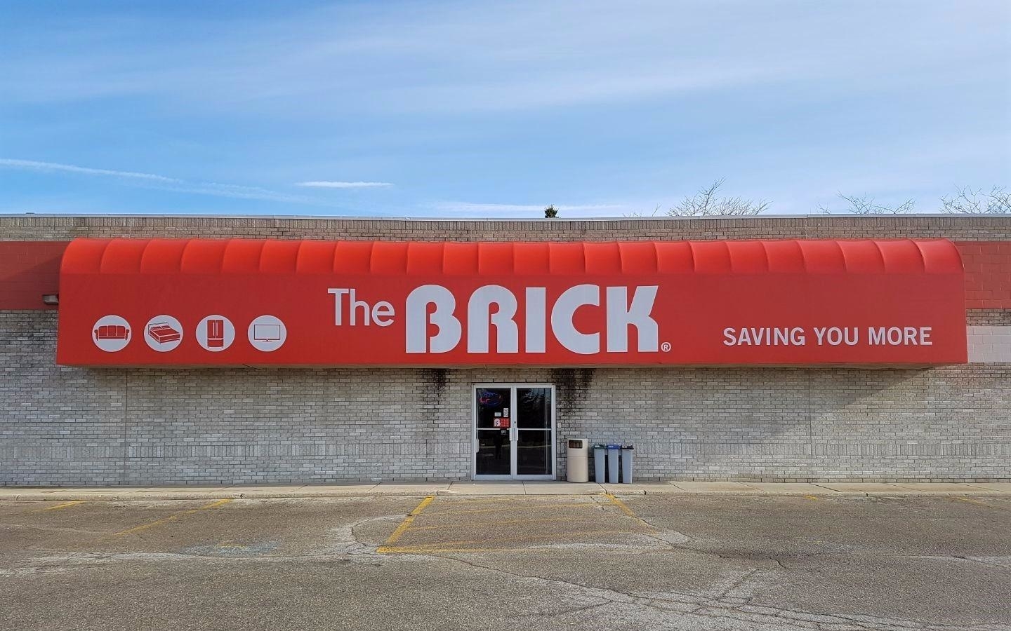 The Brick - Magasins de meubles