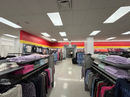 Aubainerie Entrepôt - Magasins de vêtements