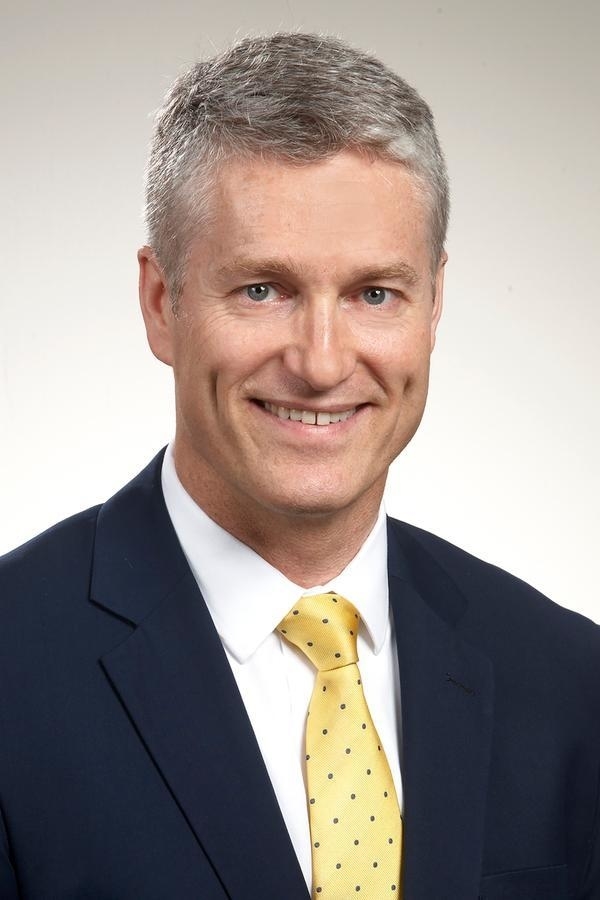 Edward Jones - Financial Advisor: Craig Mcara, F.Pl. - Investment Advisory Services