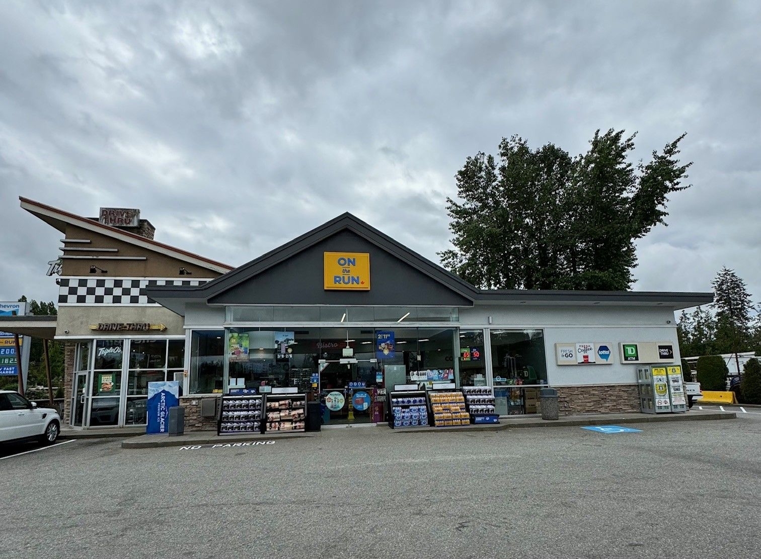 on the run - convenience store - Convenience Stores