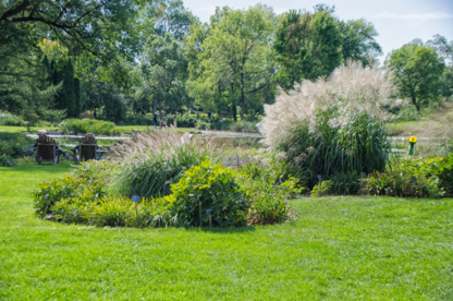 Entreprises B. Lacharité Inc. - Lawn Maintenance