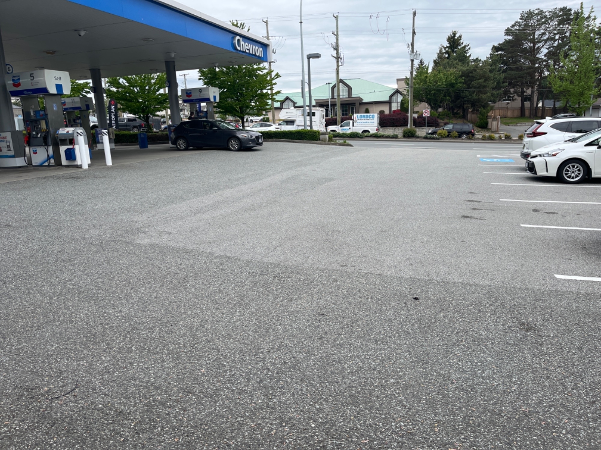 Chevron - Gas Station - Stations-services