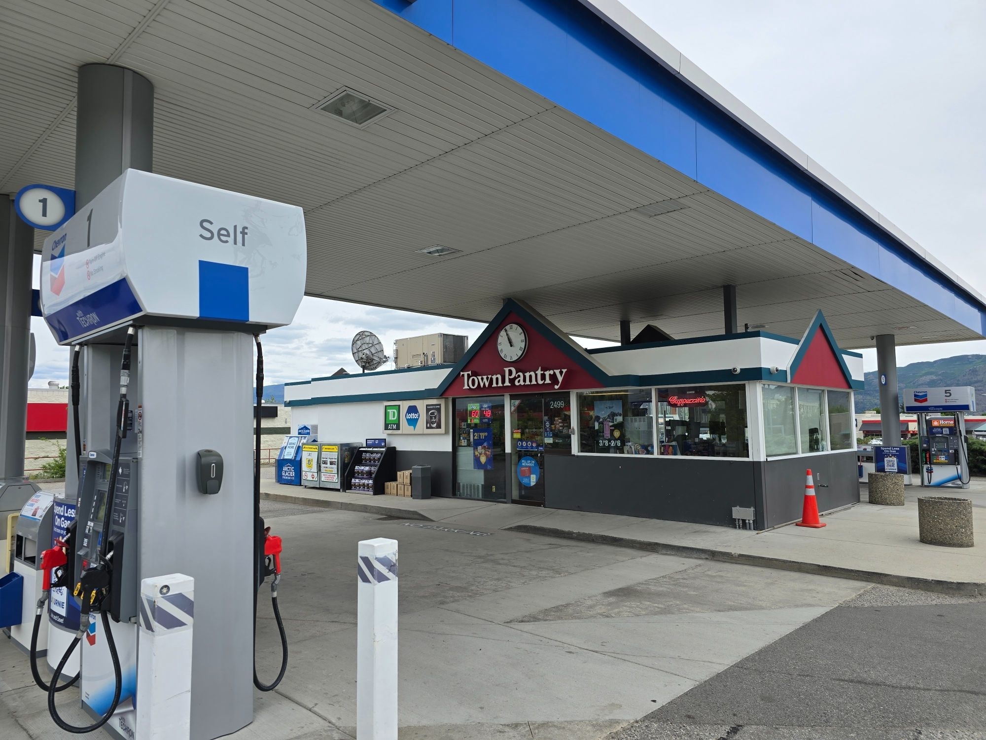 chevron - gas station - Stations-services