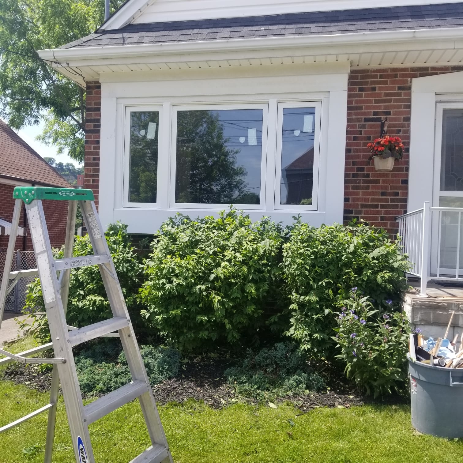 Canadian Windows Opening Hours 16114978 Yonge St, North York, ON