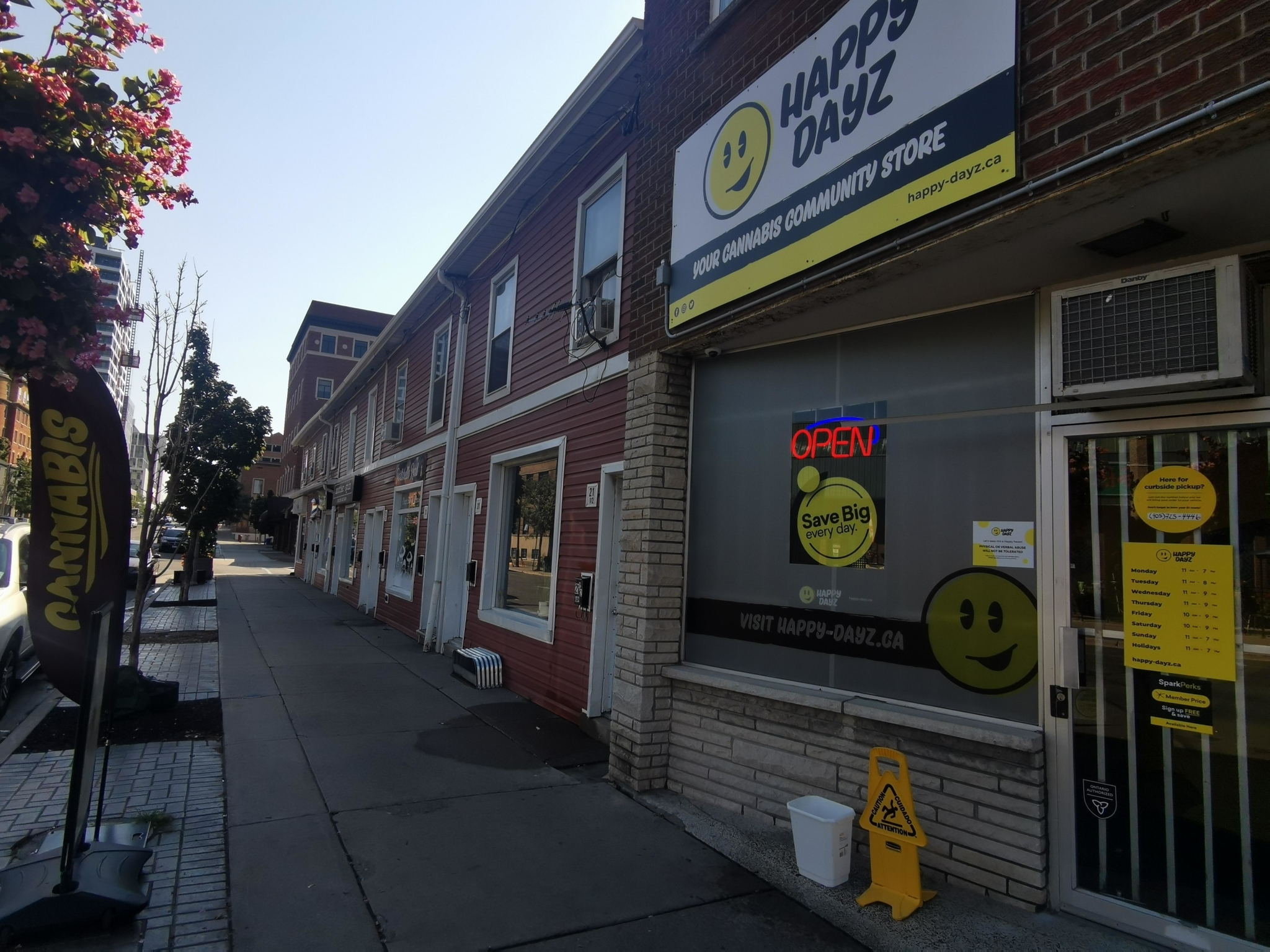 Happy Dayz | Oshawa Bond St | Cannabis Store - Producteurs de cannabis thérapeutique