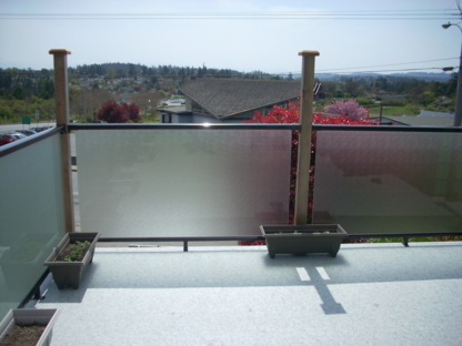 Ace Vinyl Deck - General Contractors