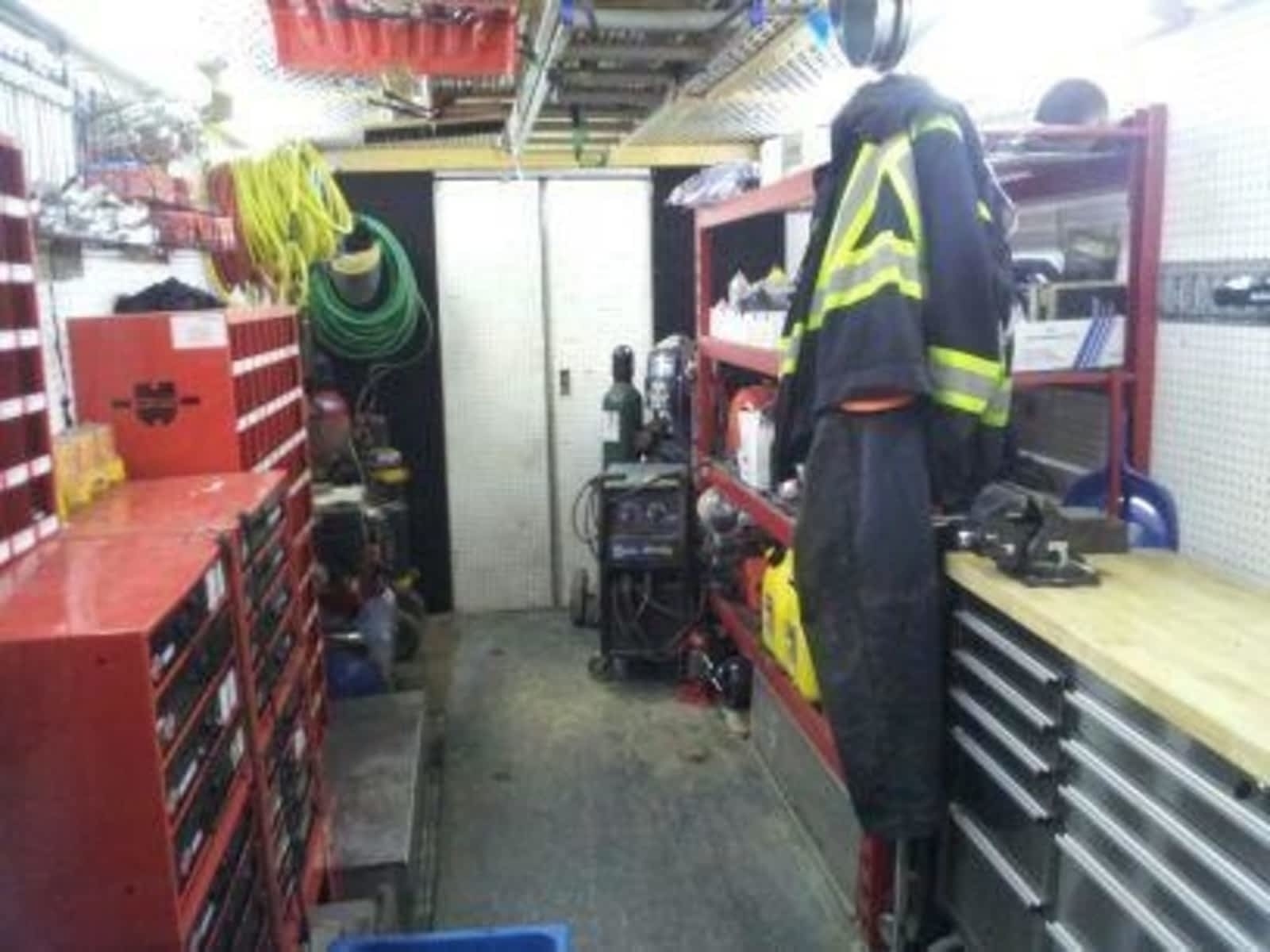 SOS Road Services Plus - Truck Repair & Service