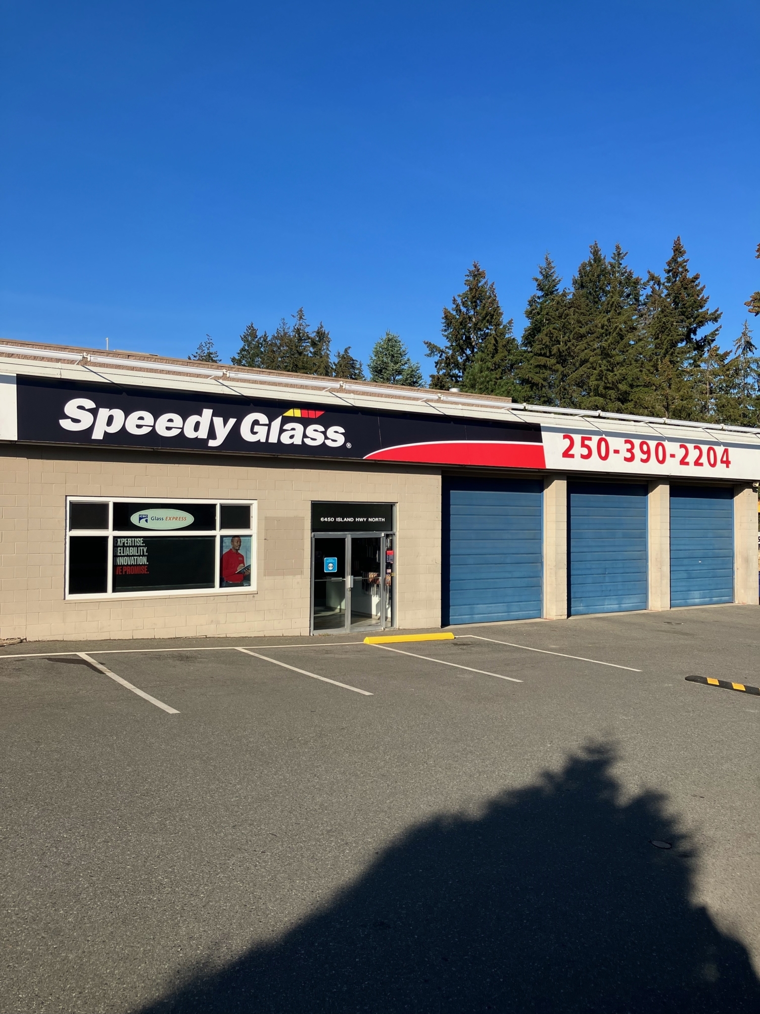 Speedy Glass Nanaimo North - Auto Glass & Windshields