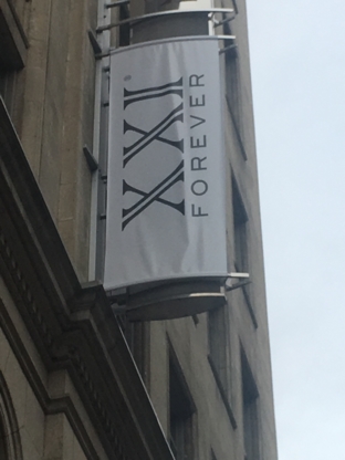 Forever 21 - Magasins de vêtements pour femmes