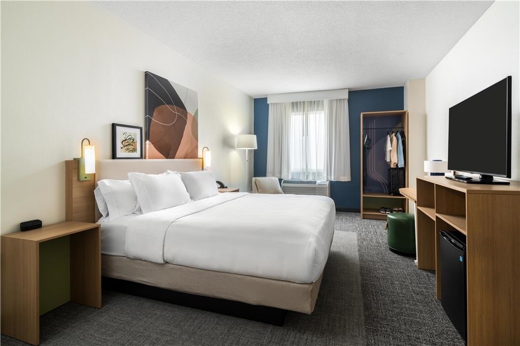 Spark by Hilton Montreal Midtown - Hotels