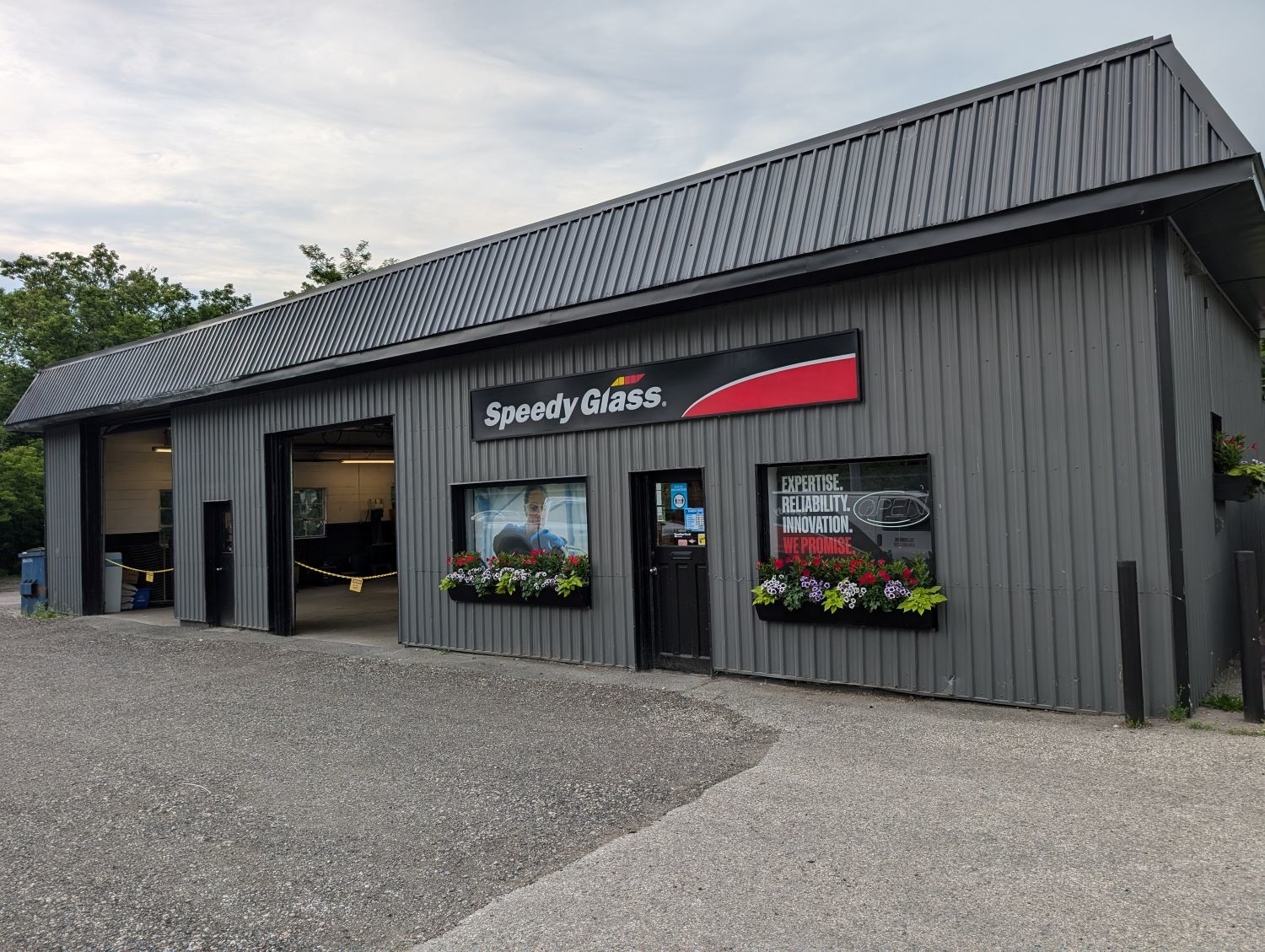speedy glass tillsonburg - Auto Glass & Windshields