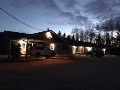 Hush Lodge & Cottages In Barry's Bay - Location de chalet